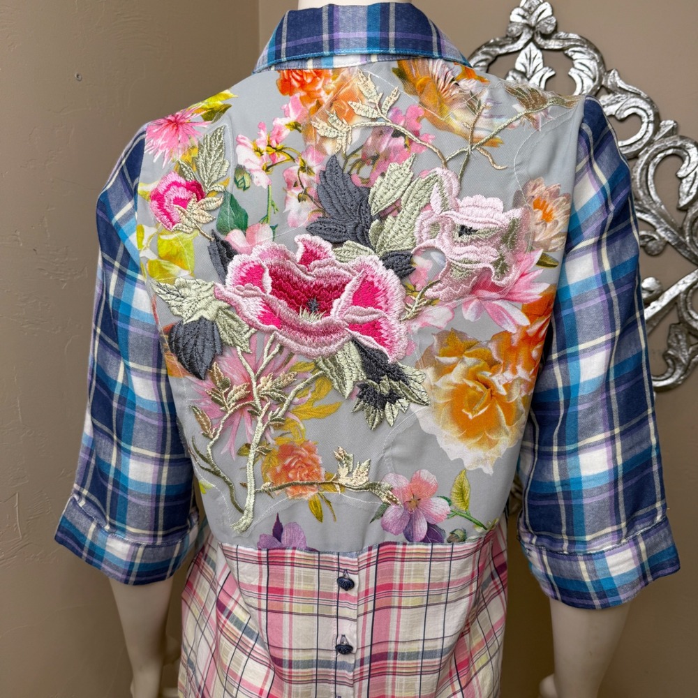 Soft Surroundings Plaid Button Down Floral Appliqué Back Lightweight Oversized S